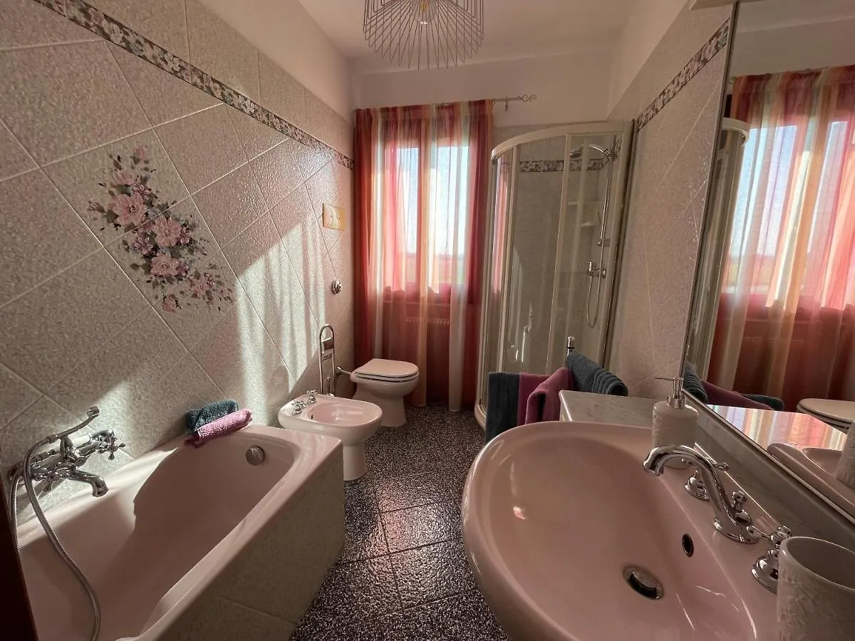 Agriturismo Alla Vigna 산리베라엘